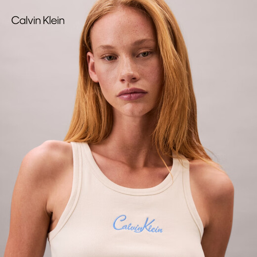 Calvin Kleinjeans25 Bordado de moda femenina a principios de otoño Ck Camiseta de manchas de punto de mando de microfit Ck