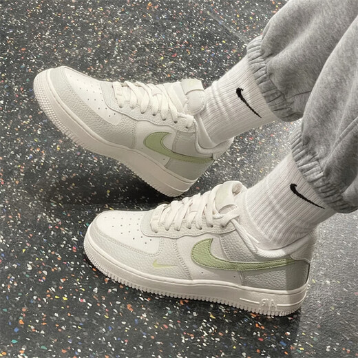 Nike (Nike) zapatos casuales zapatos para mujeres 2025 Summer Nuevos zapatos deportivos AF1 Air Force No. 1 Low Top Shoes IB3881-001 IB3881-001 Phantom Grey/Light Military Green 37.5