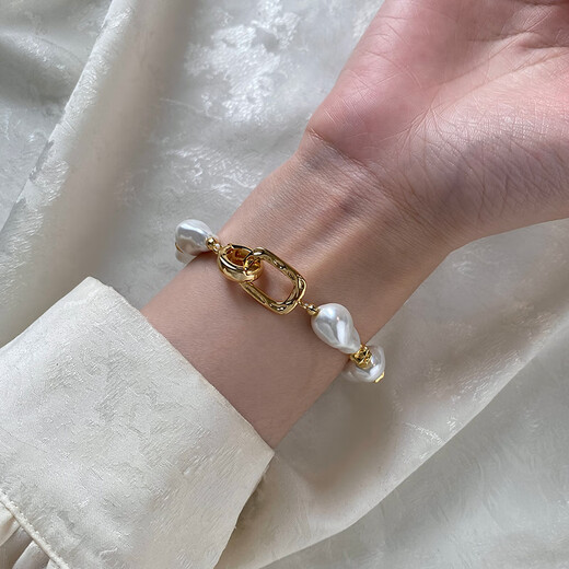 Fat Donglai's same pearl pendant without chain, retro personalized baroque shaped pearl bracelet 2025 new light Australian white necklace