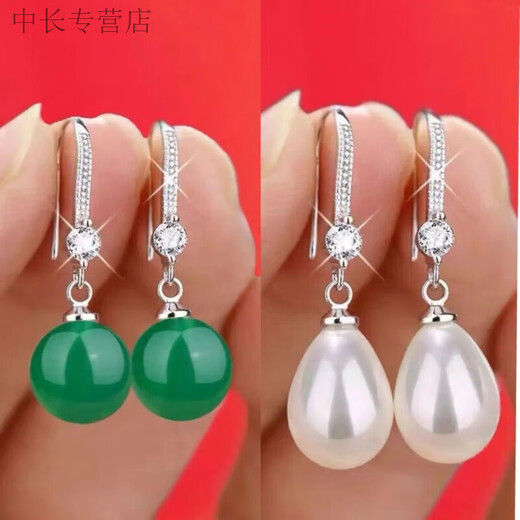 He Jiagong Lao Phoenix New Fashion Versatile Simple 2025 Sterling Silver 9999 Silver Earrings Women's Style Pearl Ear Hook White Silver Ear Hook Pearl Same Style