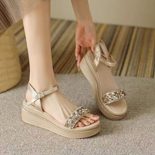 Belle escaliers Sandales à talon pour femmes, été 2025 Nouvelles sandales de sangle épaisses, chaussures de femmes à talons hauts exquis, couleur abricot 36