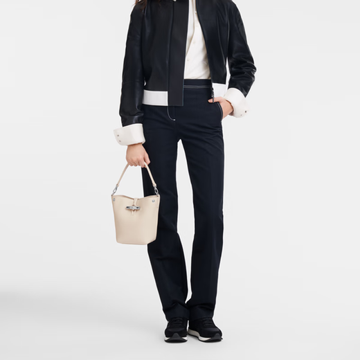 Longchamp Silver Hardware Accessoires Leder Eimerbeutel One-Shoulder Crossbody Handtasche Tasche Super Small Damen Light Beige Grundpaket (Bag + Staubbeutel)