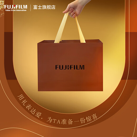 FUJIFILM instax mini EVO instant camera uses 3-inch photo paper. New art set. Includes 10 pieces of photo paper + camera bag + shoulder strap + lens cap. Official standard equipment.