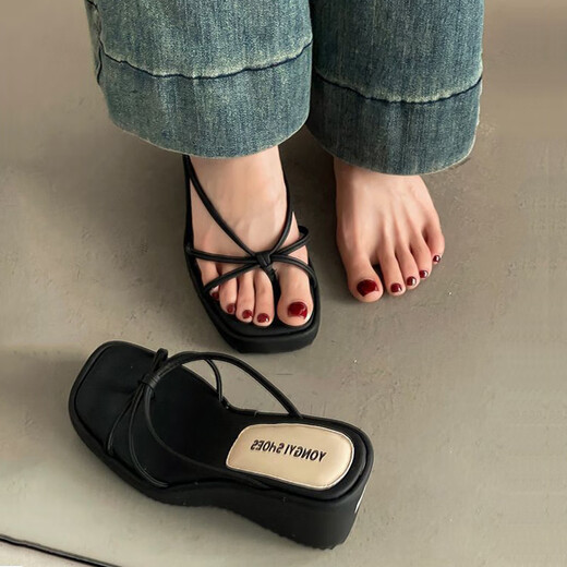 
Ono seven-day black wedge flip flops for women in summer wear 2025 new style with skirt thick-soled sandals black wedge flip flops 36