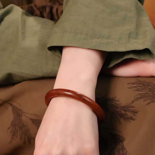 Fat Donglai's same style huanghuali bracelet natural Hainan 7*8mm wooden skewer original antique wood carving new Chinese style 56 circle mouth