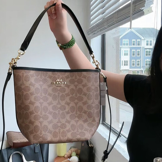 蔻驰（COACH）美国直邮 女士单肩斜挎CITY17流浪水桶包CT800CT802 1号中号黑拼深咖logo CT800IMXAQ 新款隐标 28*20*17C