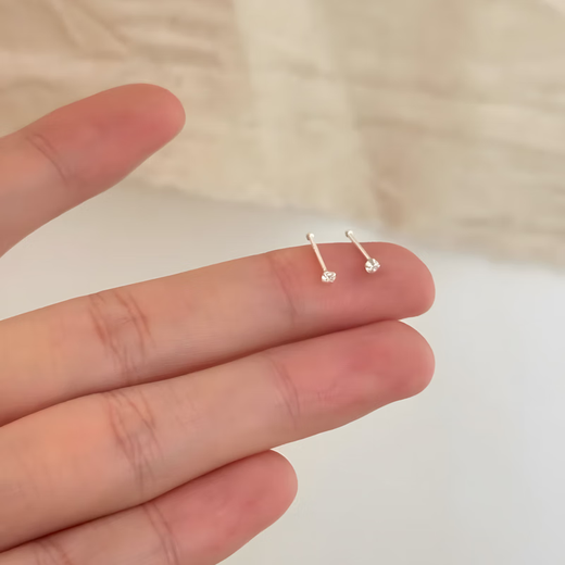 First encounter with silver earrings for ear piercing, hypoallergenic sticks, sterling silver earrings for elementary school students, extended needles, silver stick earrings, high-end earrings, a pair of pure silver earrings for piercing, 10mm