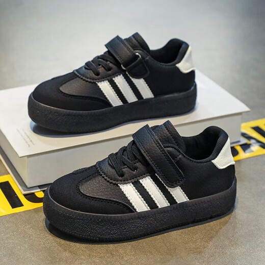 Zapatos de entrenamiento moral infantil primavera y otoño nuevos zapatos deportivos zapatos de tablero casual zapatos casuales zapatos blancos de niñas