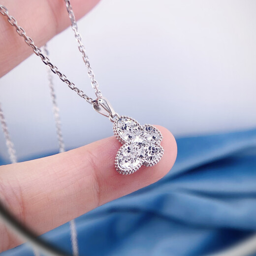 He Ye Exploding Pt950 Platinum Butterfly Car Flower Crushed Ice Pendant Platinum Double-sided Women's Small Tag Platinum Pt950 White Gold Butterfly Pendant Single Pendant 3.05 Grams Width 12mm Height 20mm