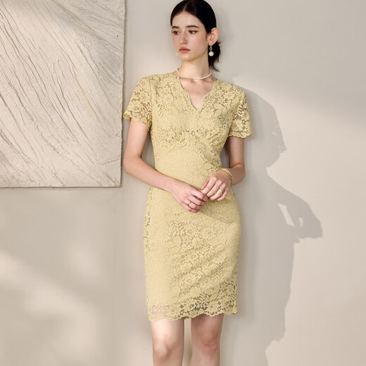 Roeyshouse French Spitze V-Ausschnitt gelbes Kleid für Frauen 2025 Sommer neu eleganter schlanker Hüftrock 12178 Gelb 2xl