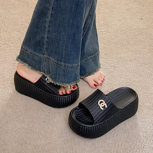 
Sandals for women in summer wear 2025 new thick-soled beach sandals Internet celebrity women casual lazy fashion flip flops black 37-38