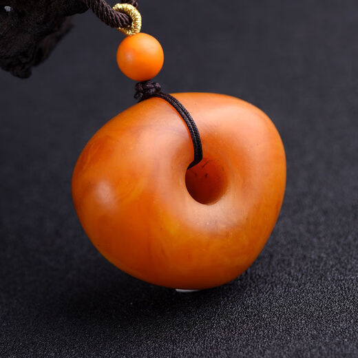 Chengyuanxiang CREORISETIN new customer instant discount natural old beeswax safety buckle pendant Russian raw stone dense wax ethnic style necklace sweater chain orange peel old wax safety buckle sweater pendant total rope length
