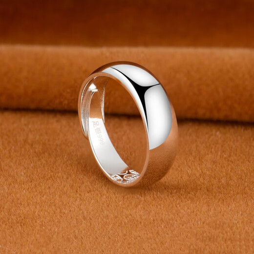 Lingmeng Hong Kong 9999 sterling silver ring new plain ring glossy ring is simple and versatile. Found enough silver plain ring glossy ring. First come first served. Will be sold out in seconds. 9.663 grams