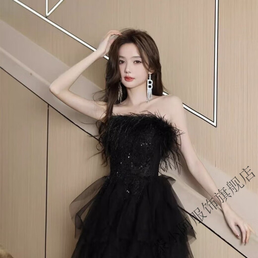 Thé xiao une robe de soirée noire 2025 Nouveau style femelle banquet dames robe niche jour adulte cadeau photo principale m