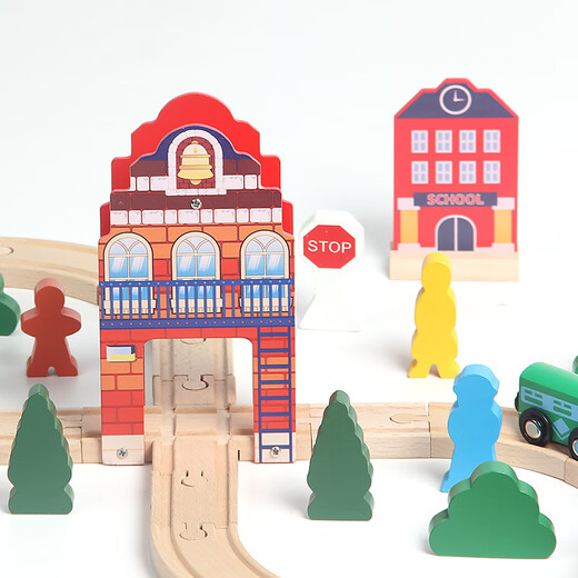 Tour de tour à 8 caractères en bois Ensemble de train magnétique Rails Ensemble de jouets d'assemblage des enfants