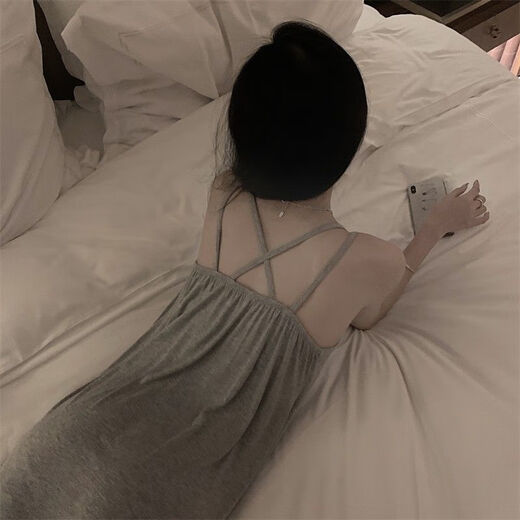 性感女睡衣夏季新款带胸垫吊带睡裙女士纯欲风修身纯色学生家居服 686灰色吊带裙【带胸垫】 S 【建议85斤内】