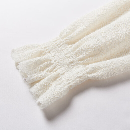 Xiangying French white lace shirt for women 2025 autumn and winter new style half-high collar right shoulder bottoming shirt temperament hollow top Lubai M