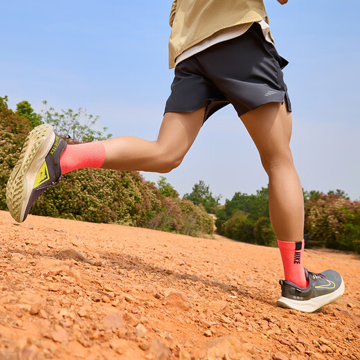 耐克（NIKE）官方JUNIPER TRAIL 2 GORE-TEX防水男子越野跑步鞋HM9734 200中灰/耀黄/沙漠卡其/幻影灰白 40.5