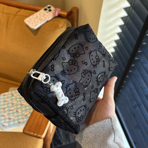 Simple and cute black mesh kitty cosmetic bag, portable large-capacity storage bag, hand-held makeup bag, stain-resistant, black flocked mesh kitty bag + small bones