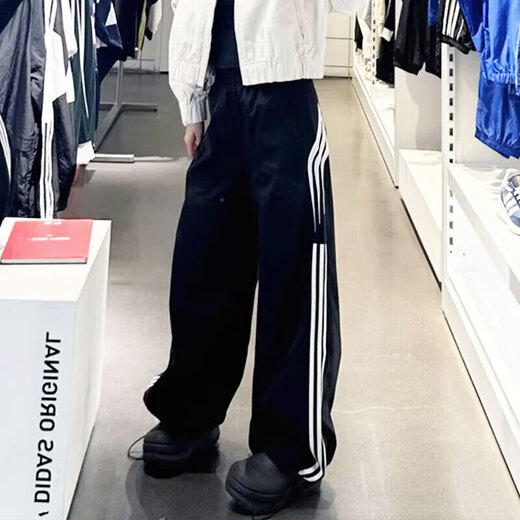 阿迪达斯 （adidas）三叶草时尚套装女子春夏新款防风梭织立领夹克外套休闲直筒裤长裤 JD6387+IW5509 M