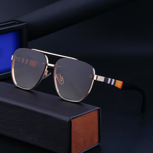 Jiemanguo European et Américain Fashion Frame sans cadre Crame carré Sang Cadre de soleil Lunettes de soleil à la tendance des lunettes de soleil pour les lunettes transfrontalières féminines C2 Golden Tea Golden