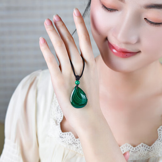 Collier de malachite joyeux PENDANT GREEN DROPE DROP FORME RAPE BIELLEMENT DE CRISTAL BIELLISSE BIELLISSE MEN ET FEMMES G8399