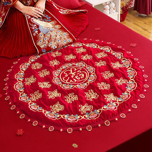 Broderie de festives Tiger Red Tiger à trois équivalents, Baifu est fabriqué par la mariée, un tapis de bénédiction, un tapis de mariage, une femme se marie, un produit de préparation de mariage, un tapis à bords d'or, une broderie à bords d'or, une broderie à bord d'or, 9898c