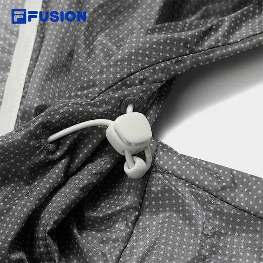 FILA FUSION斐乐潮牌梭织外套男2025秋新款休闲宽松连帽防晒上衣 云白色-WT L 175/96A/L