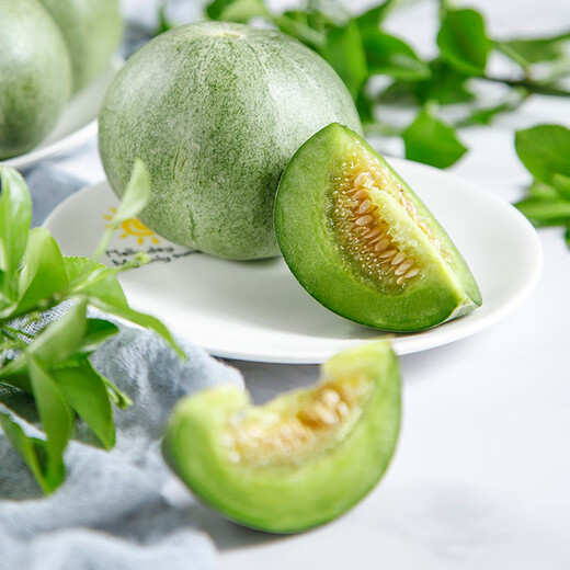 Croissant Honey Melon Seeds Japanese Sweet Treasure White Skin Melon Seeds Crispy Thin Skin Melon Seeds Cantaloupe Croissant Crisps 5g