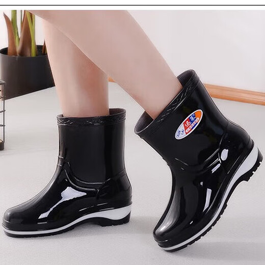 夏季速干雨鞋女士水鞋防水防滑耐磨胶鞋套鞋时尚水靴加绒保暖雨靴 黑色 38