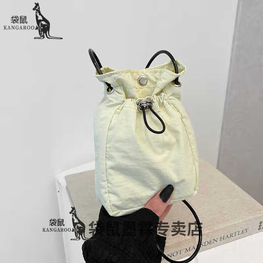 袋鼠夏天夏季迷你小包包女2025新款时尚抽绳斜挎手机包白色单肩钥匙包 黑色