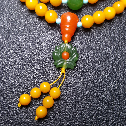 Muhuanchun old beeswax bracelet 108 Buddha beads multi-circle bracelet bracelet necklace lanyard chicken oil yellow sweater chain Russian amber diameter about 6 mm 20 grams