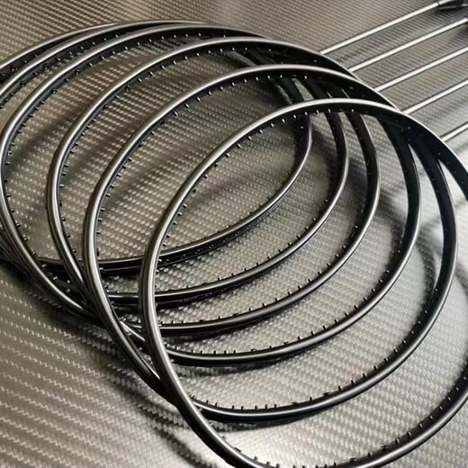 Carbon Chinwei Badminton Racket Full Carbon Badminton Badminton Racket Handsome and Shocking Attack and Defense Intégrated NS9900 65T Mid-Stick Air Shot