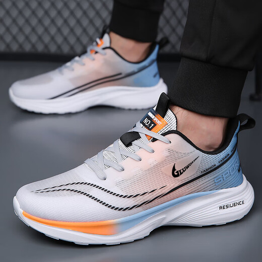 2025 Neue Sommer-Casual Sports-Schuhe mit atmungsaktivem leichtem, sanftem, schockabsorbierendem und gleitenden Fliegenwebstudentschuhen NK826 Black and Green 38.