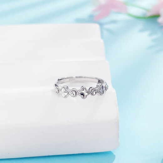 Laomiao pt50 platinum small lucky imitation diamond four-leaf clover women's ring open mouth ring women's birthday gift for girlfriend, about 3.19g