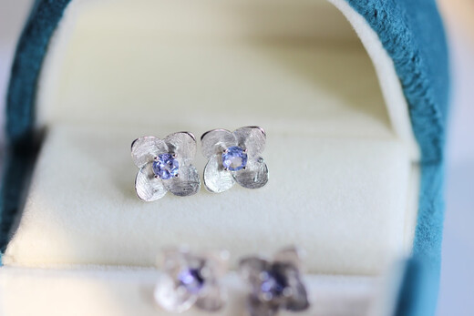 Shien natural tanzanite earrings for women sterling silver gold-plated inlaid four-leaf clover blue gemstone earrings earrings gift earrings blue