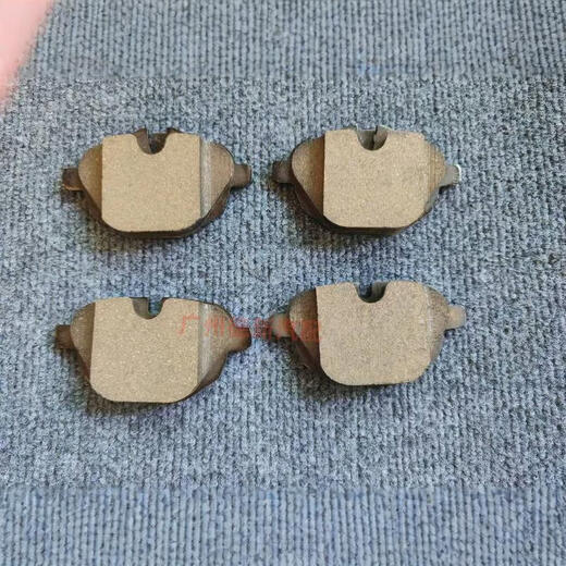 Suitable for BMW original 12357 series X1X2X3X5X6125i318i320525/740Li front and rear brake pads, one pair of front wheels (4 pieces)