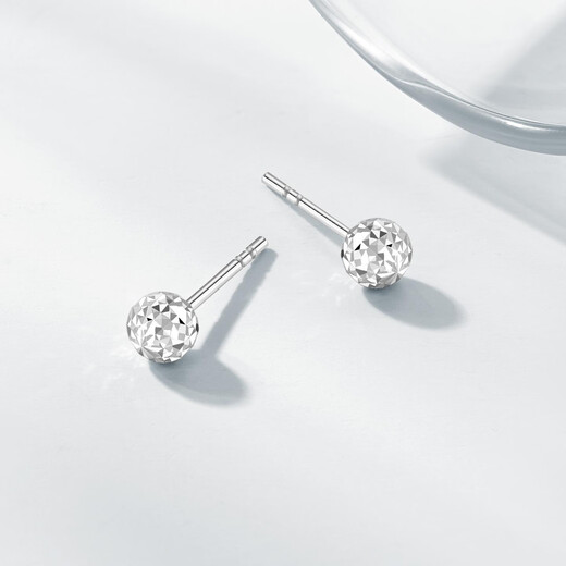 Chao Acer Platinum Earrings Women's PT950 Mirror Earrings for Girlfriend's Birthday Gift Priced at RMB 120 0.8g One Pair Contains Silicone Ear Plugs