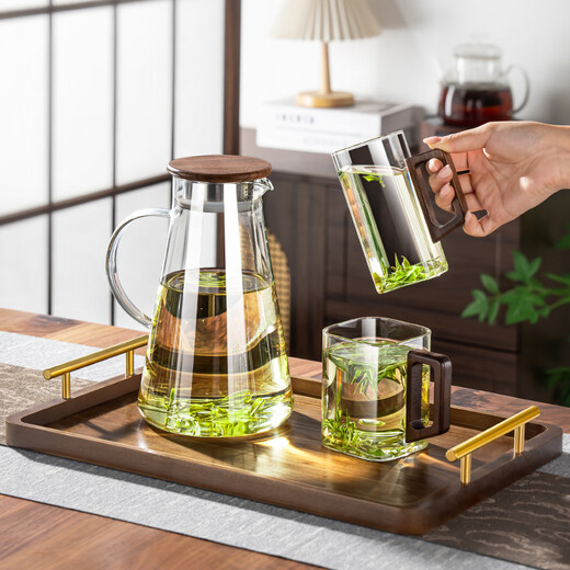 Lanyuan square high temperature resistant glass water cup set for home living room, high-looking walnut handle tea cup and drinking cup, wooden handle square cup 350ml high style 2 pieces
