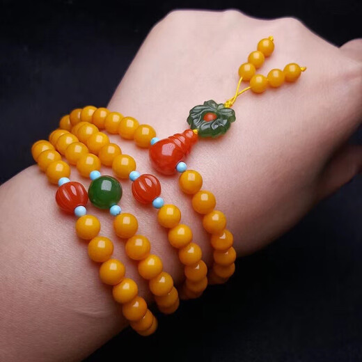Muhuanchun old beeswax bracelet 108 Buddha beads multi-circle bracelet bracelet necklace lanyard chicken oil yellow sweater chain Russian amber diameter about 6 mm 20 grams