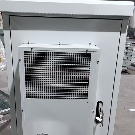 Outdoor cabinet with air conditioning power supply cabinet dustproof and waterproof customization 750*1700 stainless steel base station 2100 constant temperature 650*650*1200 with 1500W air conditioning *3 trays Default 1