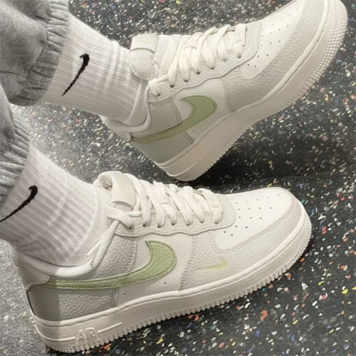 Nike (Nike) zapatos casuales zapatos para mujeres 2025 Summer Nuevos zapatos deportivos AF1 Air Force No. 1 Low Top Shoes IB3881-001 IB3881-001 Phantom Grey/Light Military Green 37.5