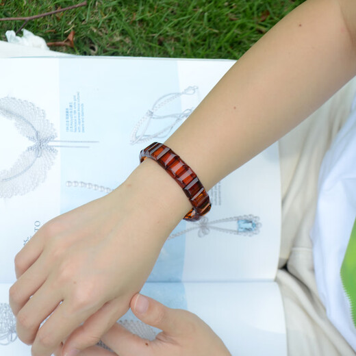 Her generation natural beeswax amber bracelet hand brand bracelet Russian old beeswax for men and women with certificate (761463) 10.33 grams, one item, one certificate