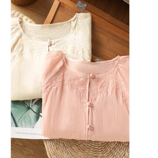 Style chinois rond chinois chemise en lin brodé avec de grande taille Vêtements pour femmes 2025 Été Nouveau manche à manches quart-à manches à la mode et polyvalente.