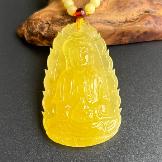 Jade 1 item 1 certificate 1 shot natural raw mineral non-optimized beeswax Guanyin pendant Guanyin Bodhisattva rare collection Guanyin Bodhisattva 20.14 grams