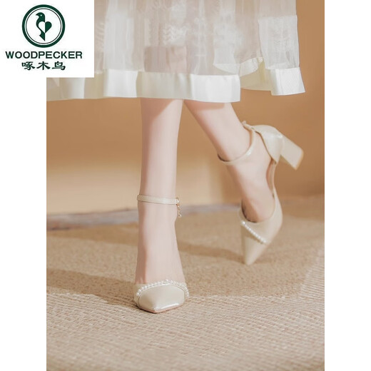 Holzspecker Haupthochzeitskleid Französisch One-Button High Heels für Frauen 2025 Sommer neuer Stil-Z-Zoe Dicke Absatz Sandalen Hollow Single Schuhe Brautjungfernschuhe Aprikosenfarbe 5 cm 38