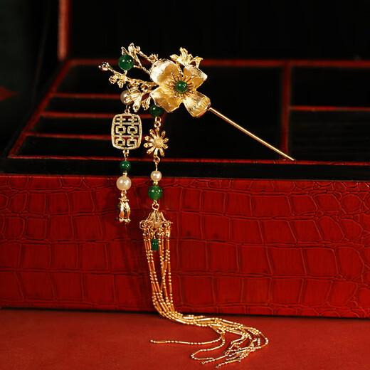 Qianjun dragon and phoenix gown headdress new Chinese style Xiuhe 2025 new bride ancient style Hanfu emerald Xiuhe wedding hair accessories