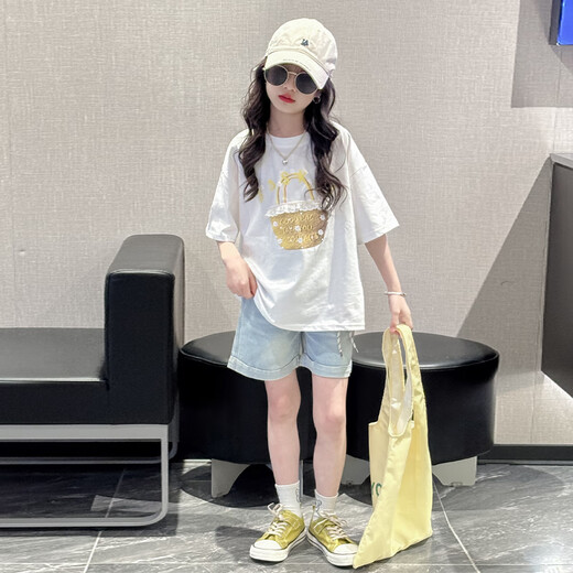 Mokitoul Girls Summer Anzug Set 2025 neue Mädchen modische Kurzarm Kinder Sommer-Denim Shorts zweiteilige Set Aprikosen-T (High-End-Geschenkboxverpackung) 120 cm