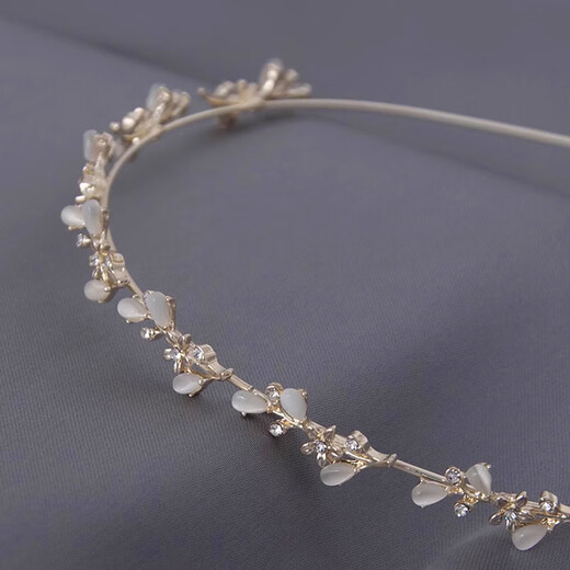 Bai Qixin headband French forest style headband for women 2025 new style super fairy versatile going out headwear exquisite high-end headband headband gardenia