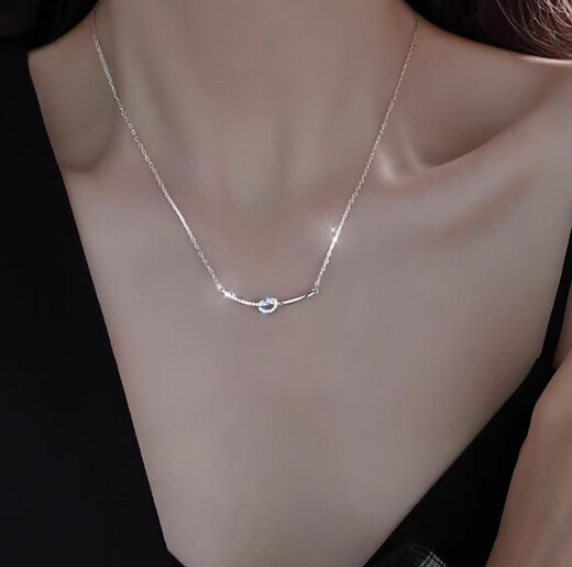 Bai Qixin titanium steel necklace smile knot clavicle chain female ins high-end niche light luxury pendant birthday gift for girlfriend smile knot necklace gift box